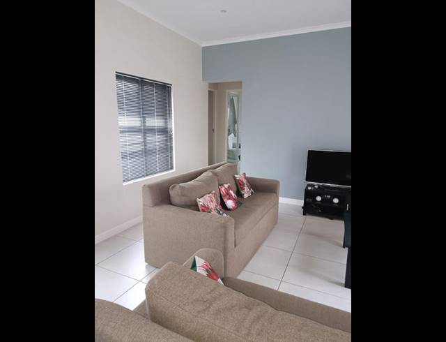 3 BEDROOM HOUSE FOR SALE IN MYRTLEDENE